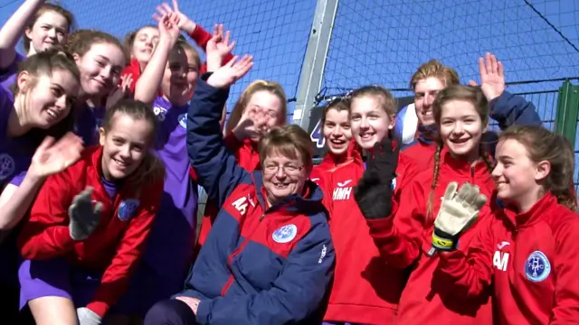 Alison and the Hinckley Town Juniors Under-14s team at the FA People's Cup