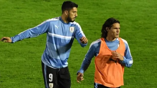 Suarez a Cavani