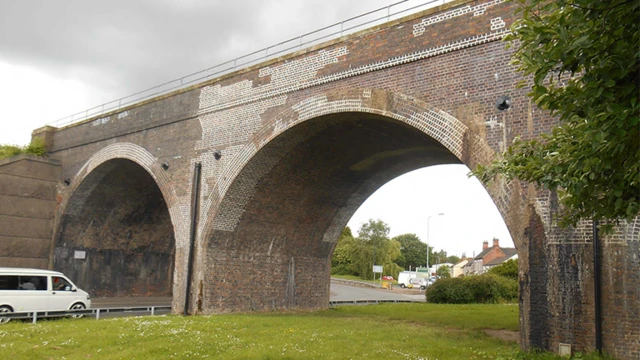 Coton Arches