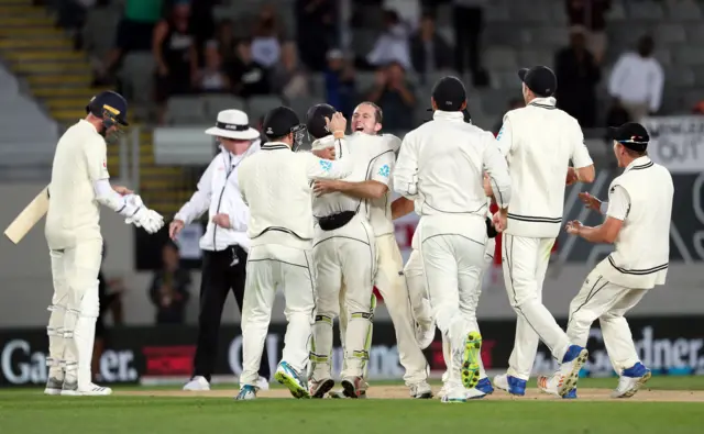 New Zealand celebrate final wicket