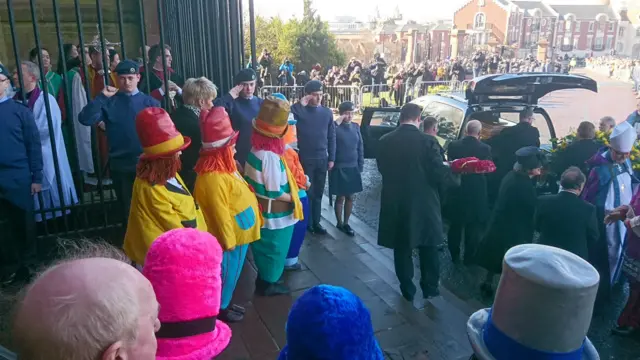 Diddy Men at Sir Ken Dodd's funeral