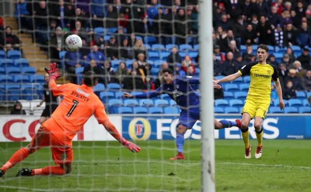 Nathaniel Mendez-Laing scores