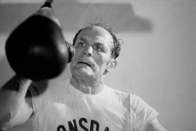 Henry Cooper