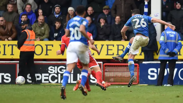 Gareth Evans scores for Portsmouth