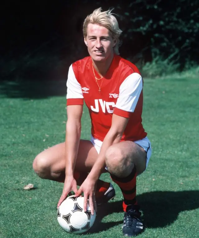 Lee Chapman