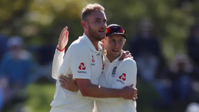 Stuart Broad and Joe Root