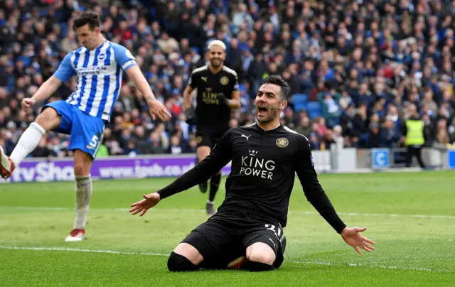 Vicente Iborra celebrates