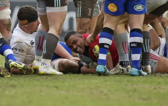 Kyle Sinckler scores for Harlequins