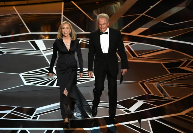 Faye Dunaway and Warren Beatty