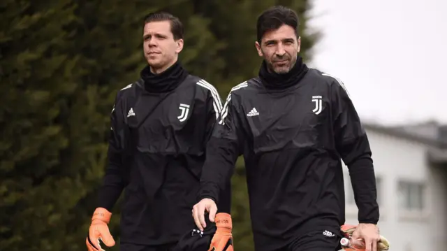 Juve keepers Wojciech Szczesny and Gianluigi Buffon train ahead of the Tottenham game