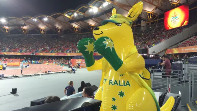 Boxing kangaroo