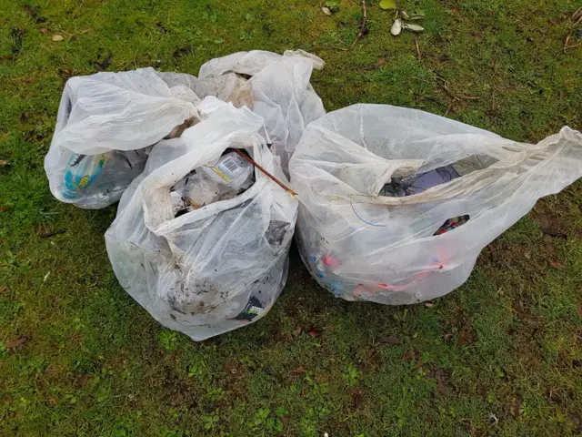 The rubbish collected whilst plogging