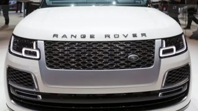 Front of a Range Rover