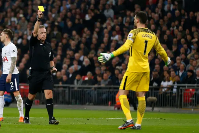 Hugo Lloris Yellow card