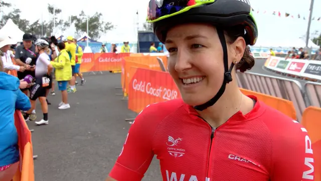 Wales' Dani Rowe wins road race bronze