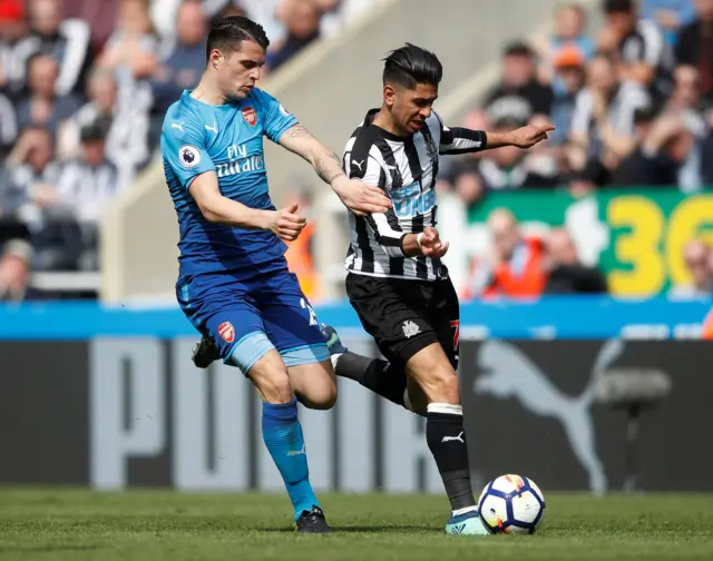 Granit Xhaka and Ayoze Perez