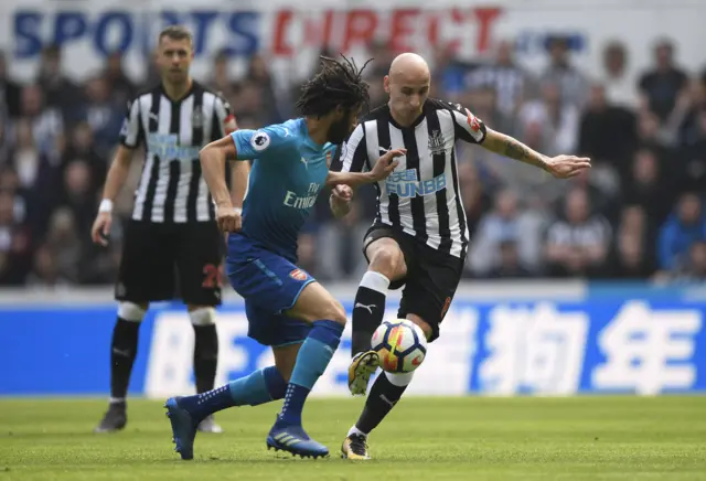 Mohammed Elneny Jonjo Shelvey