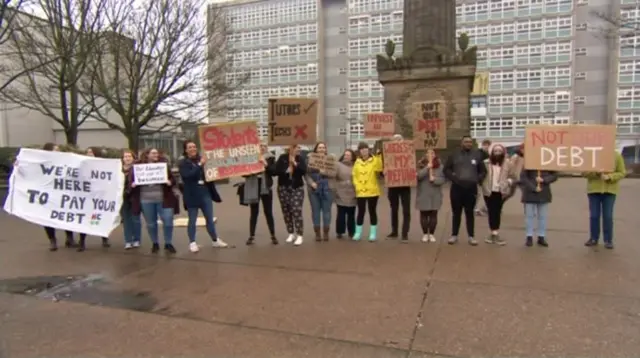 Picket line outside Hull College