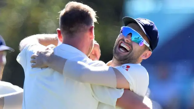 Stuart Broad and Mark Wood