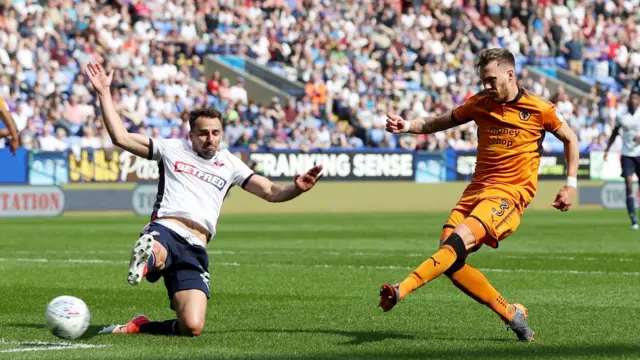 Bolton v Wolves