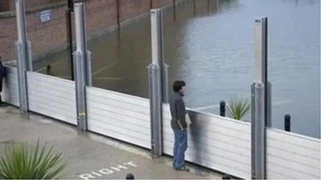 Flood defences at Frankwell