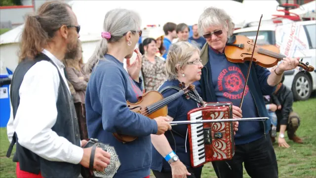 Musicians at Beverley Folk Festival