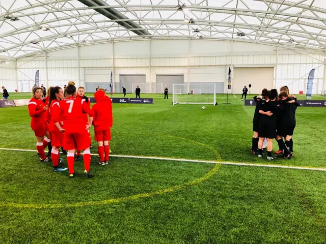 Huddle before penalties