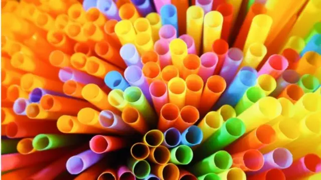 Plastic straws