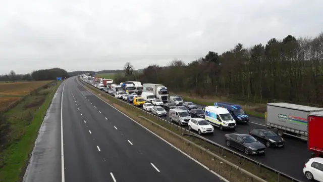 Queues on M62