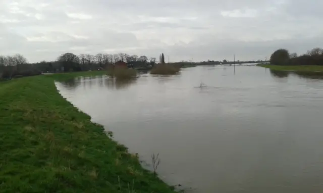 Flooding near Jubilee bridge