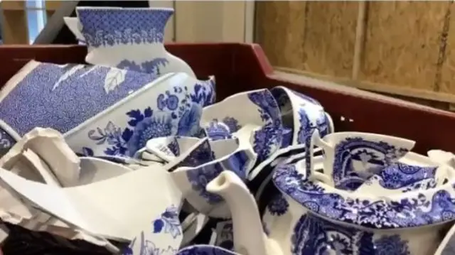 Damaged crockery