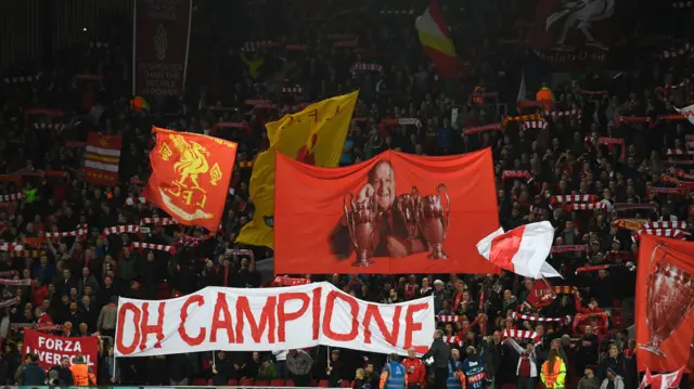 Livepool banners