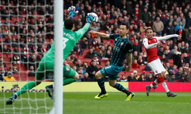 Alex McCarthy saves a shot from Aubameyang