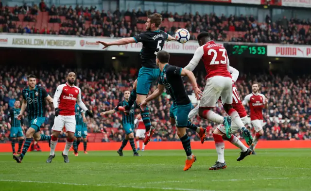 Danny Welbeck scores Arsenal's third