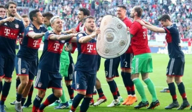 Bayern celebrate