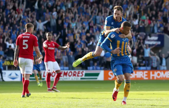 Carlton Morris celebrates