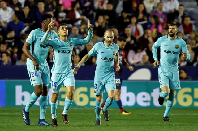 Philippe Coutinho celebrates