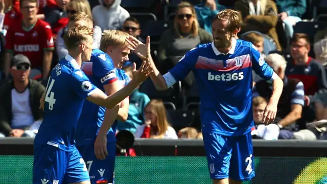 Peter Crouch celebrates