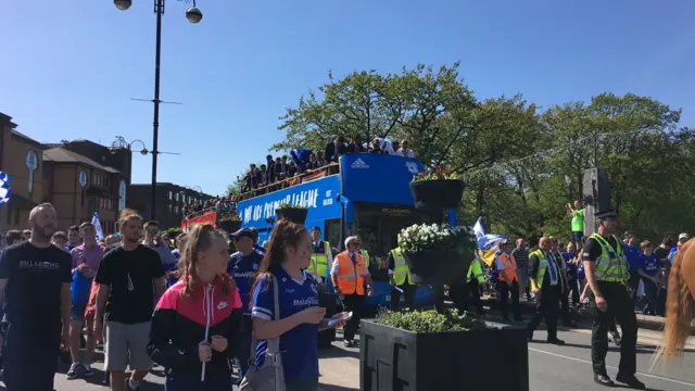 Cardiff City bus getting near the castle