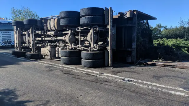 Lorry overturned