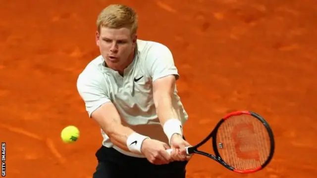 Kyle Edmund hits the ball