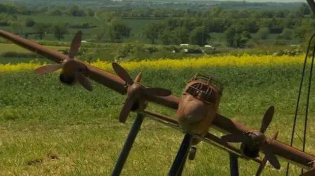 lanc sculpture