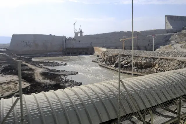 A view of water flowing as construction work continues at Ethiopia"s Grand Renaissance Dam along the River Nile in Benishangul Gumuz Region, Guba Woreda, Ethiopia, 02 April 2017