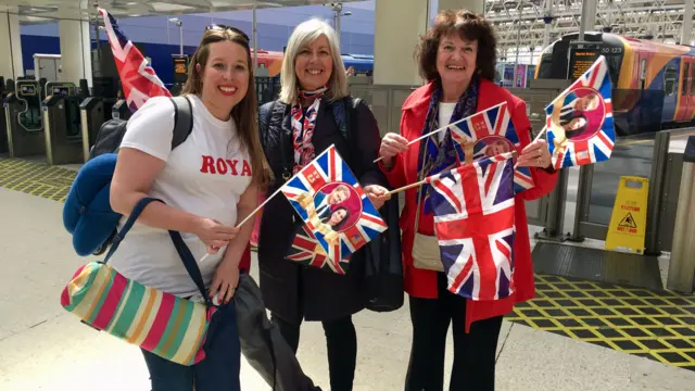 Kelly Hood, Jackie Hood and Maureen Hayward on their way to Windsor