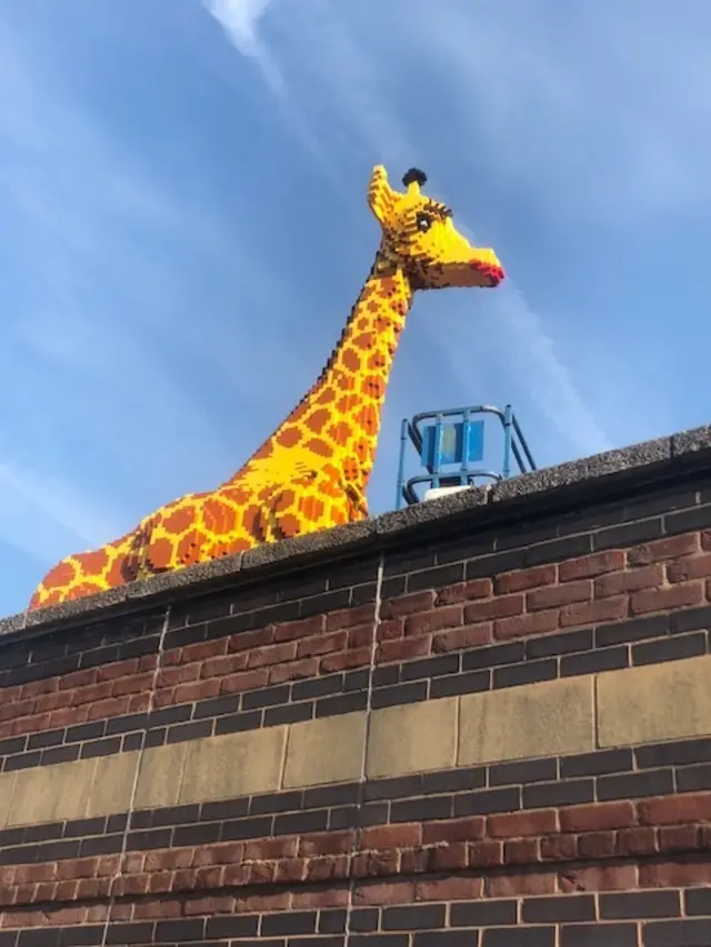 Lego giraffe