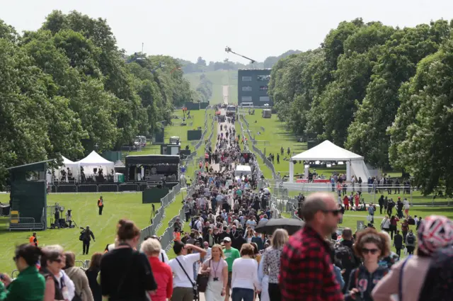 The Long Walk filled with crowds already