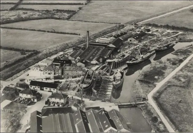 Aerial view of Grovehill shipyard 1950