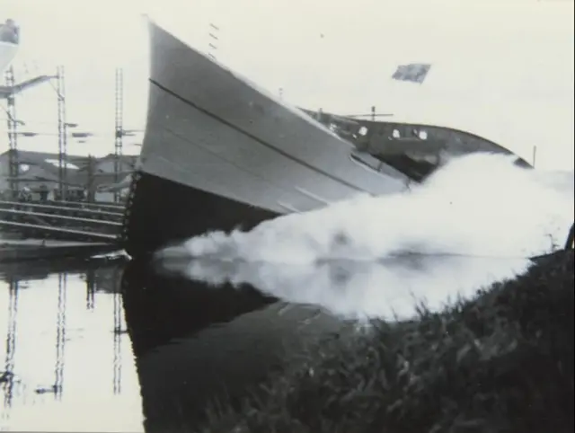 Trawler launch Grovehill shipyars 1950s.