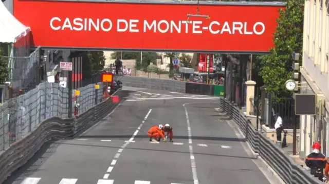 F1 marshals in Monaco