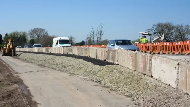 Work on the A4104